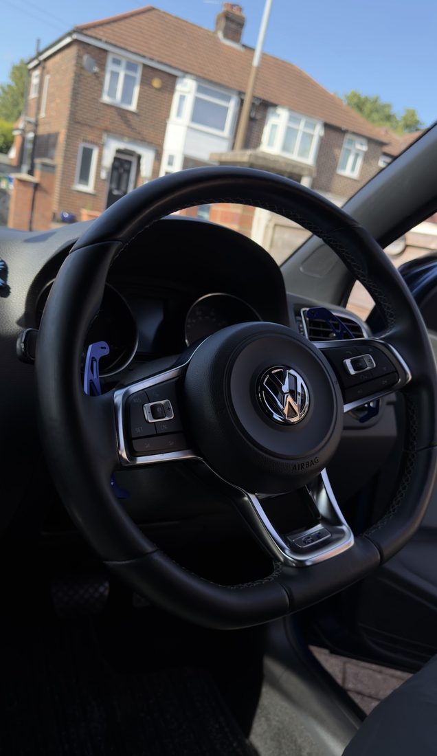 Volkswagen Golf R interior